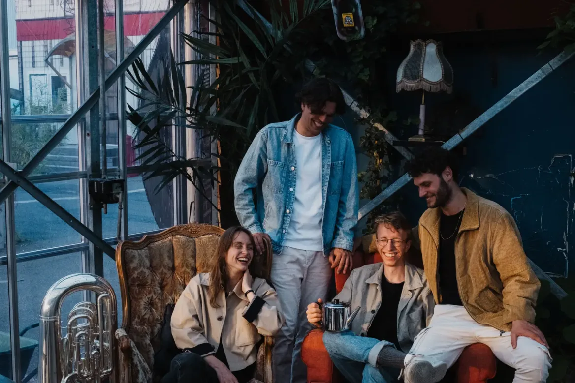 Nieuw bij Lust For Live- JUNO brengt beats, blazers en energie!